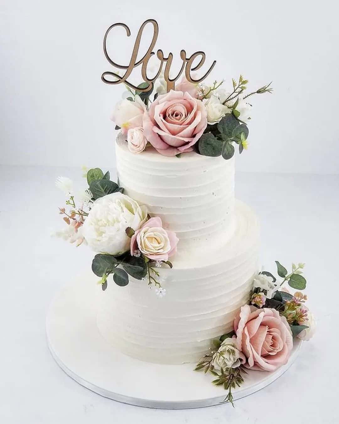 Love cake sign