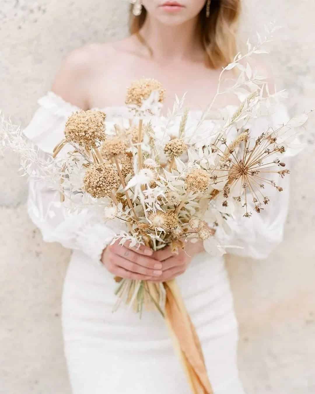 DIY Fall Wedding Bouquets With Dried Flowers