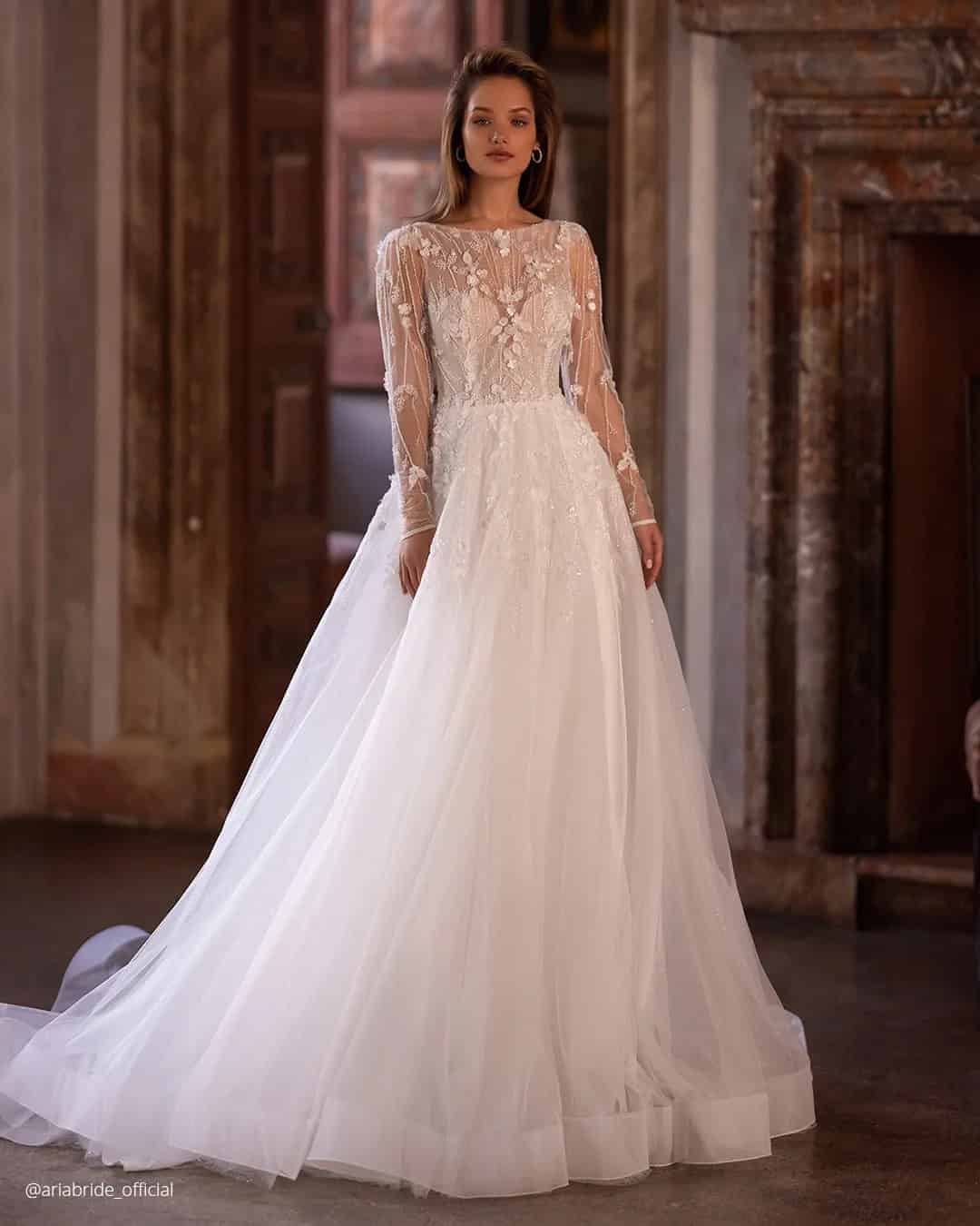 Long-Sleeve Winter Wedding Dresses