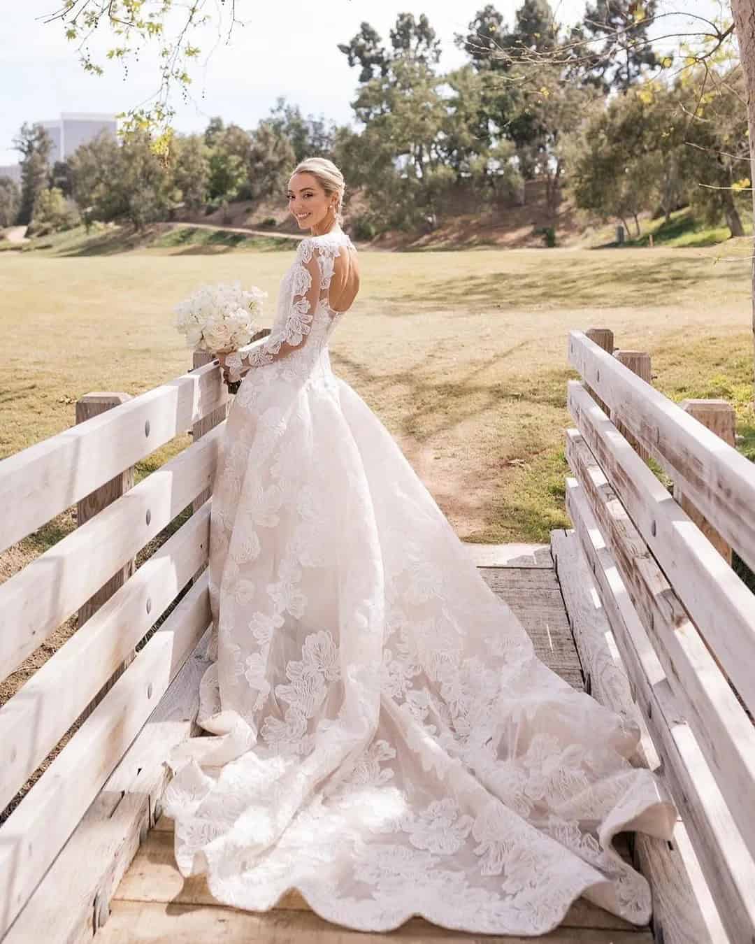 Ball Gown Long Sleeve Wedding Dresses