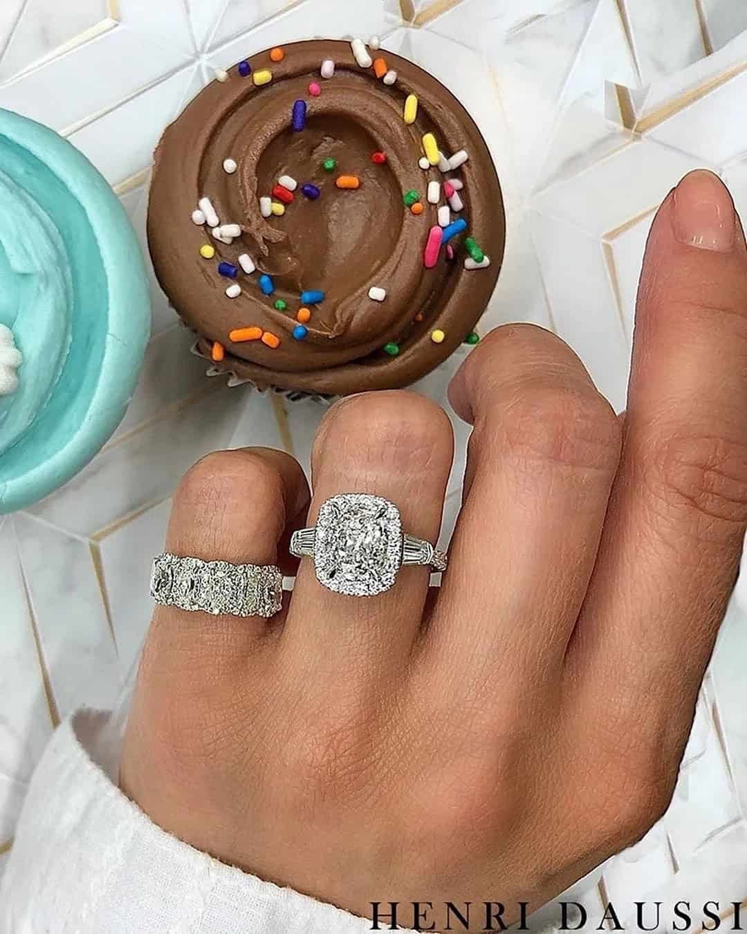 White Gold Engagement Rings