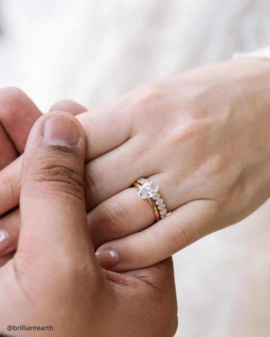 Wedding Rings With Beautiful Oval Cut Diamonds