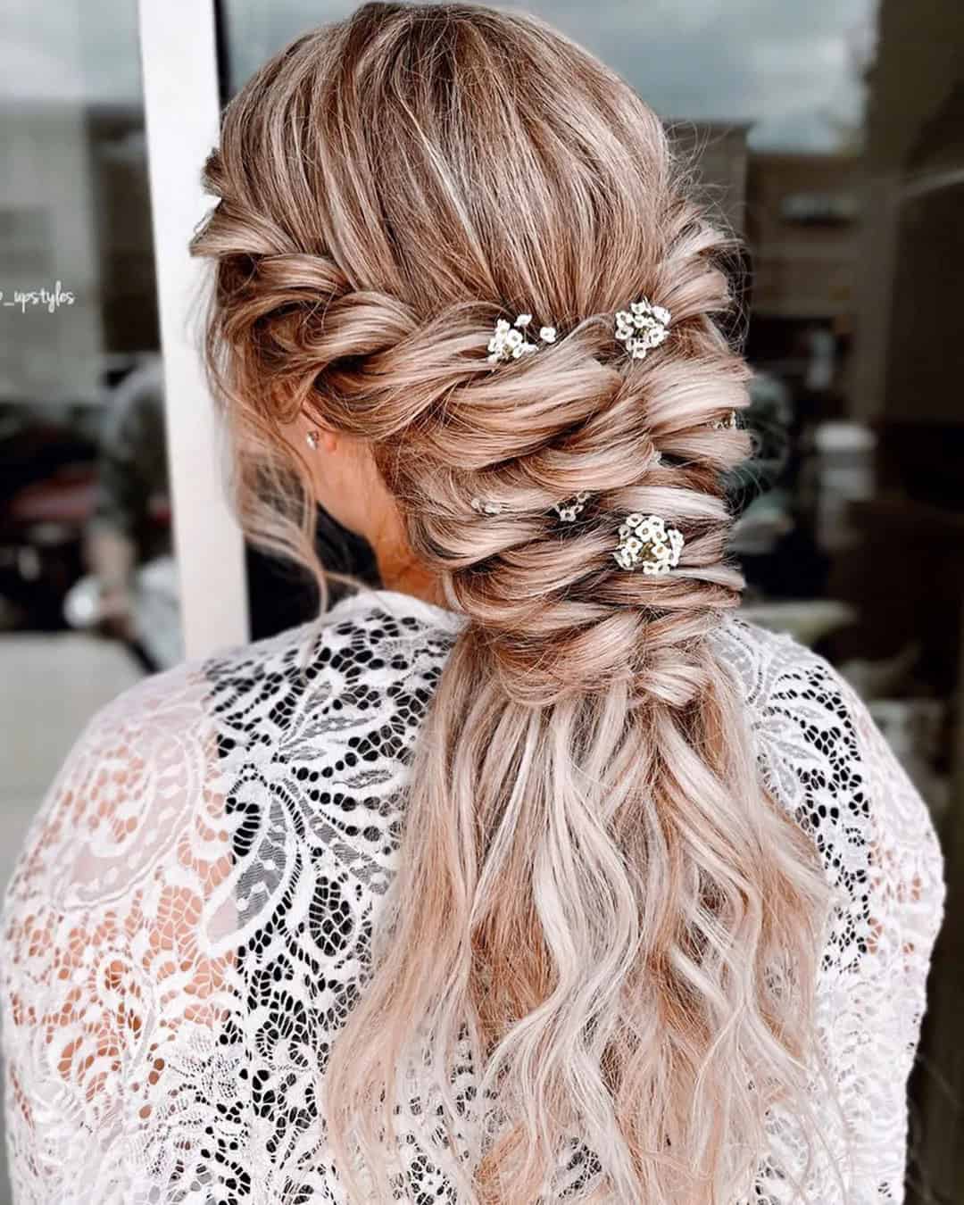 Spring Wedding Hairstyles For Bridesmaid