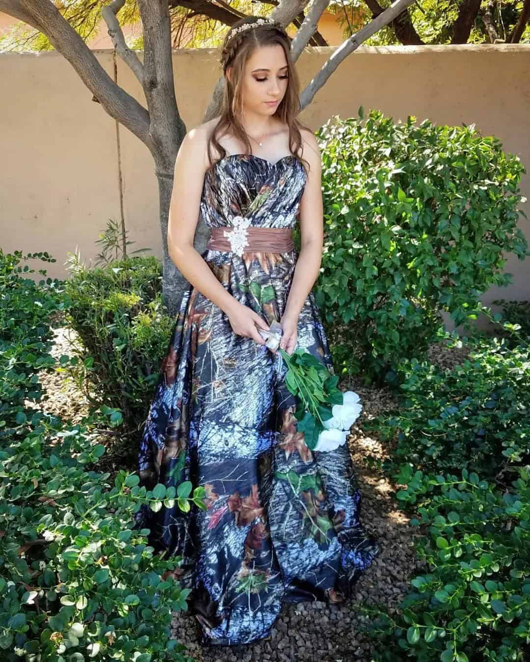 Unusual Wedding Gowns With Camo