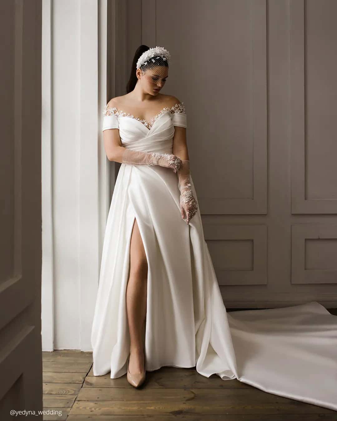 A line Wedding Dresses Plus Size