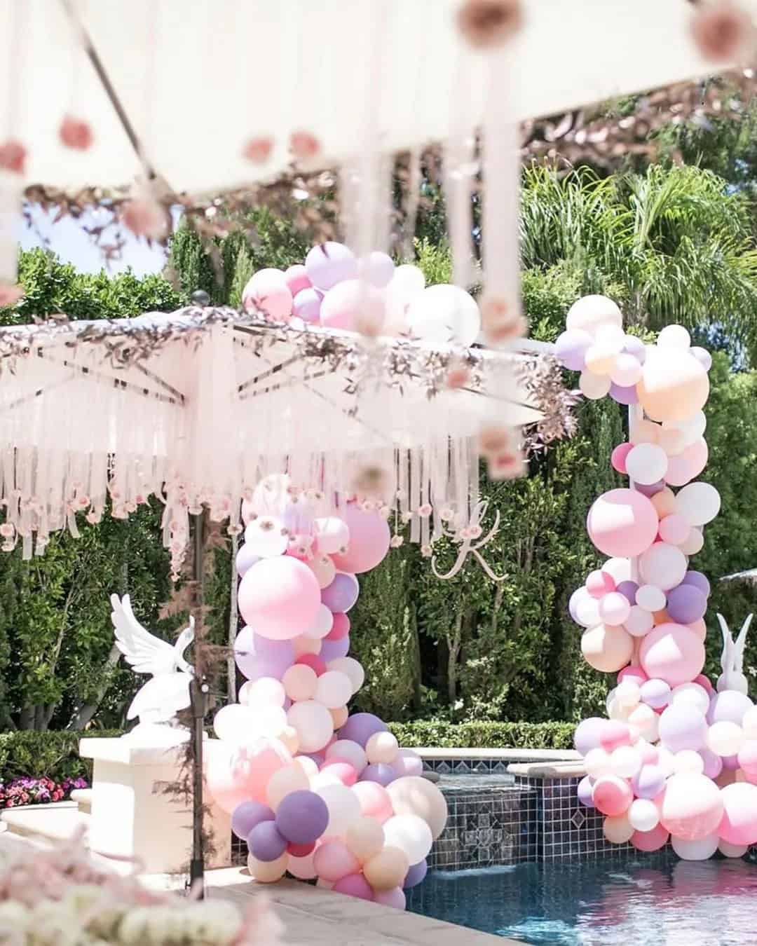 Incredible Wedding Balloon Decorations For Pool Party