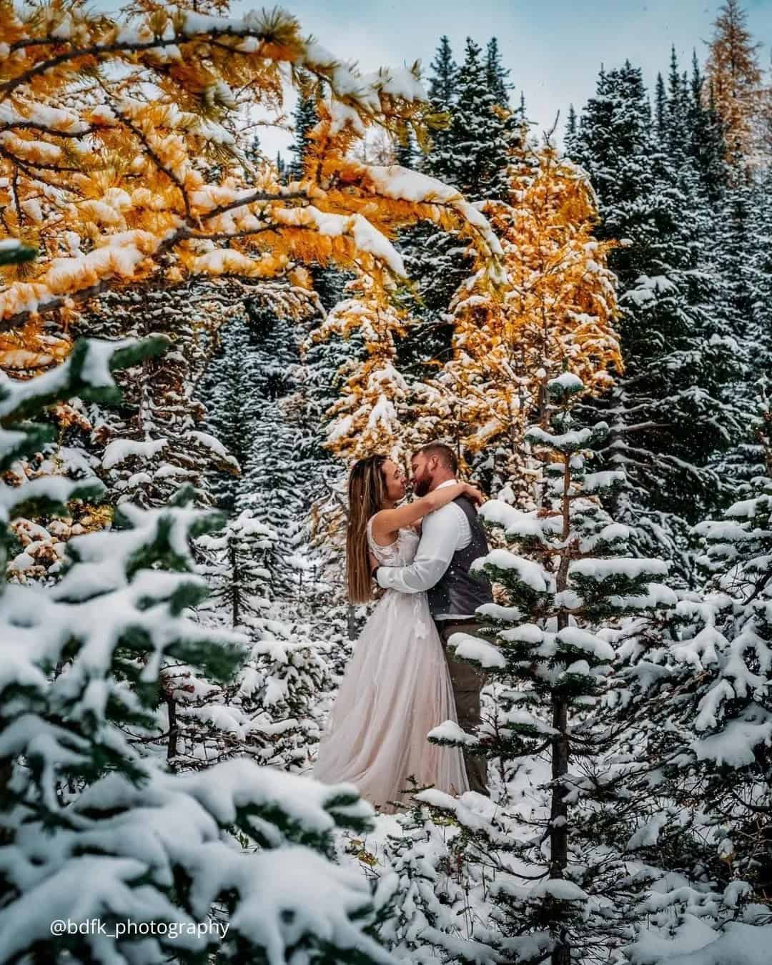 Romantic Winter Couple Photos