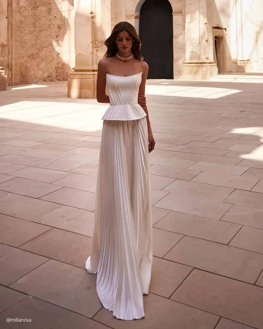 Simple Dresses For Destination Wedding