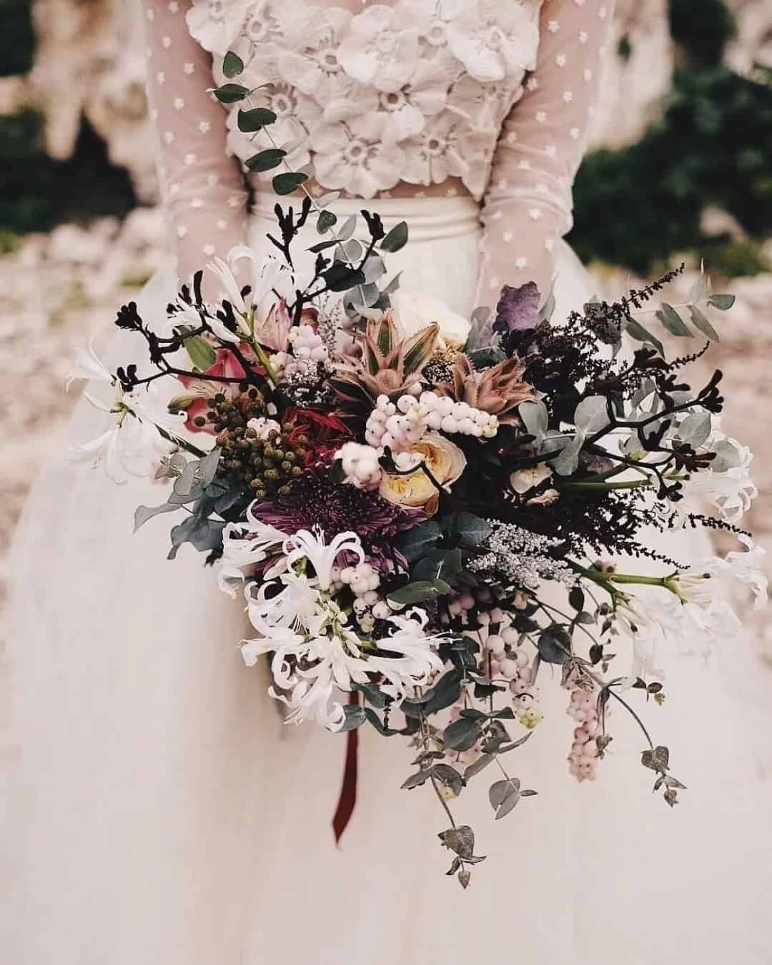 Unique Winter Bridal Bouquets