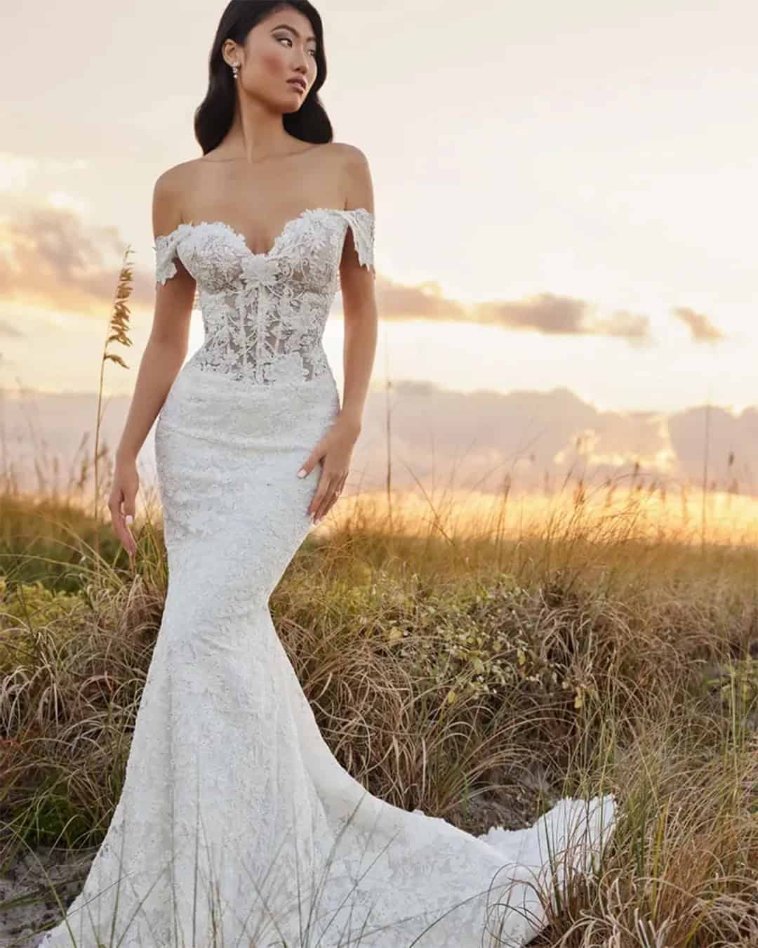 Sweetheart Strapless Neckline Gowns