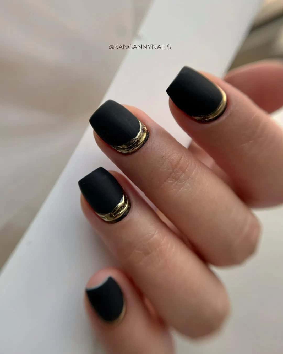 Black and Gold Wedding Nails