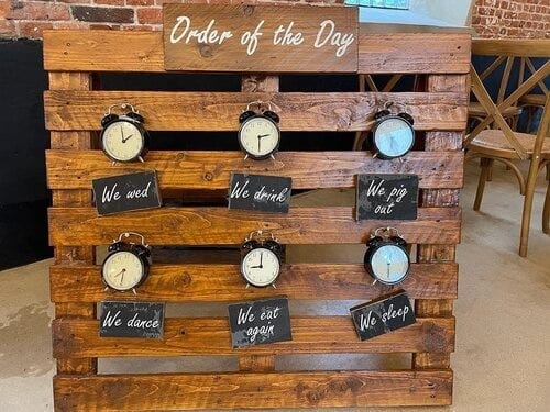 Give guests the time