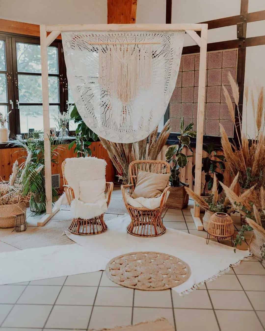 Budget Boho Wedding Décor: Macramé Backdrops