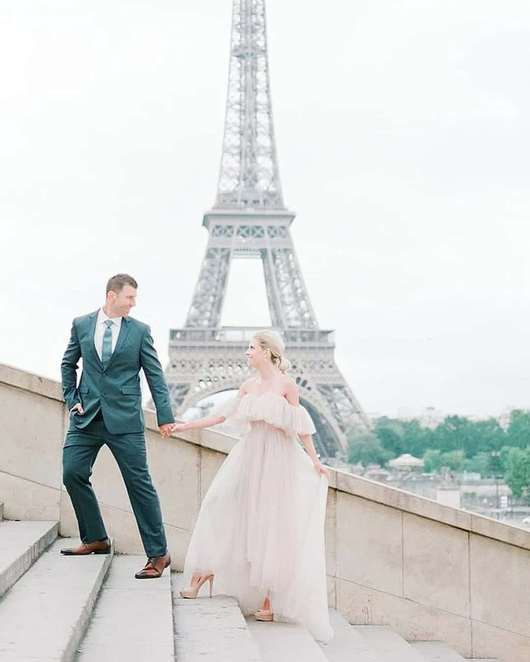 How to plan a destination wedding