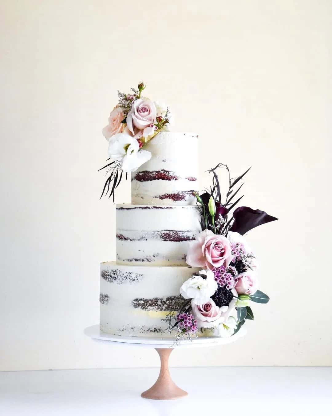 Half-Naked Wedding Cakes