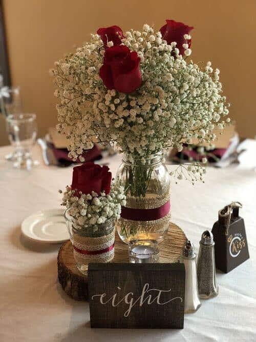 Red roses and baby’s breath