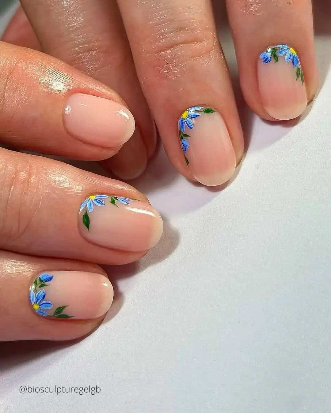 Spring Flower Nails Inspiration