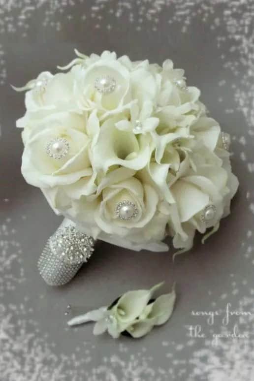 Brooch Wedding Bouquets With Pearls