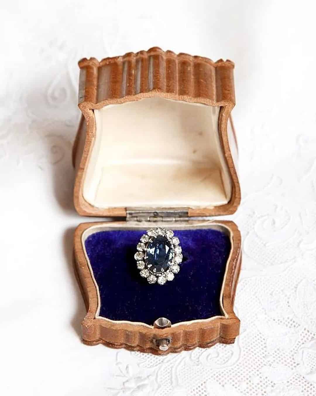 Inspiring Unique Engagement Ring Boxes