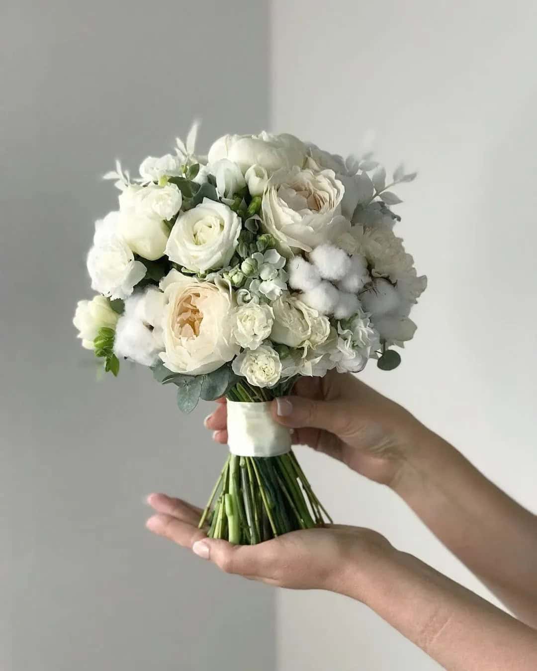 Stunning White Wedding Bouquets