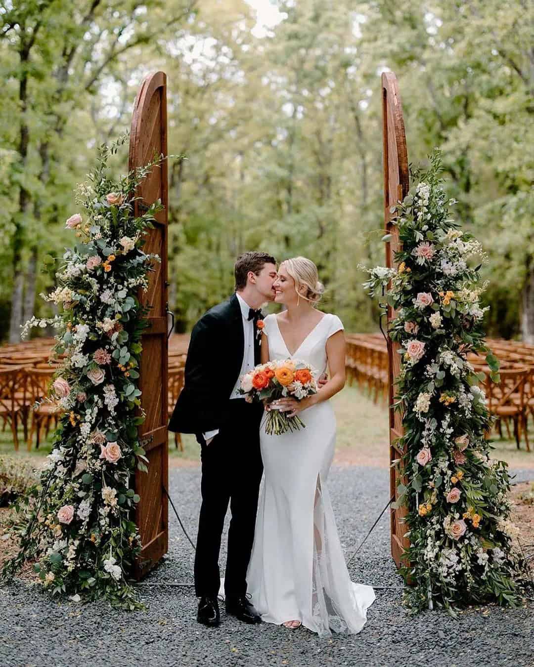 Rustic Aisle Decor