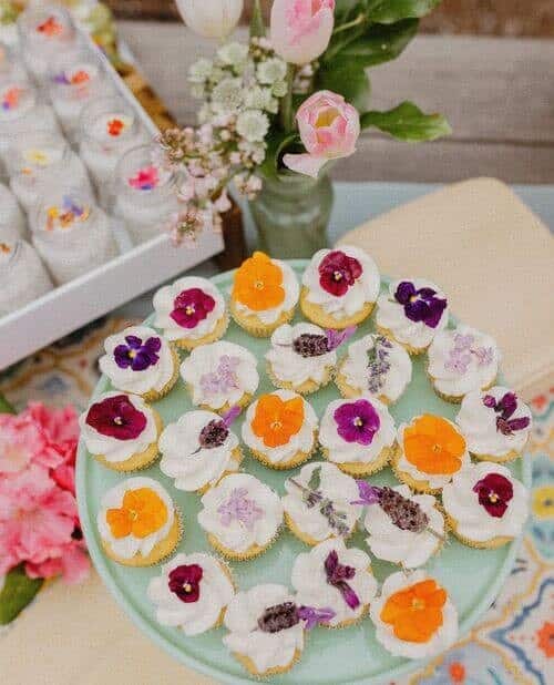 10 Flower Cupcakes