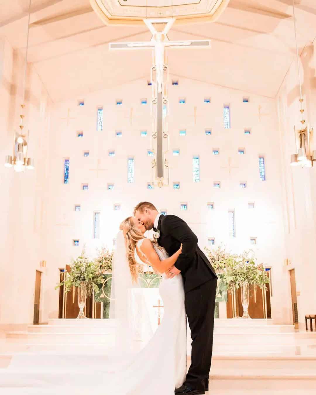 Church Decorations For Wedding With Romantic Lights