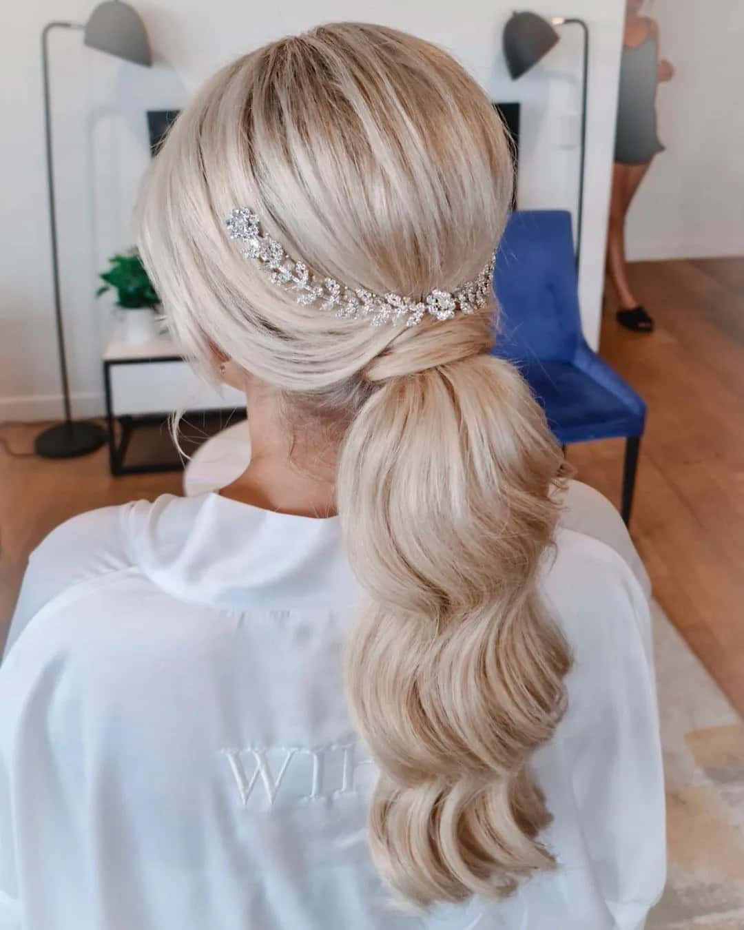 Wedding Guest Hairstyles 2024 Trends