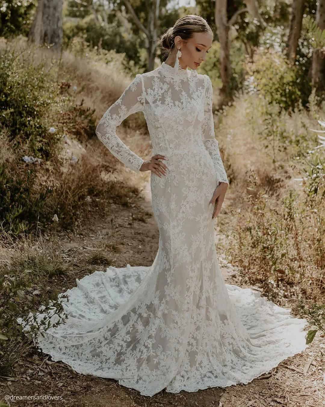 Long Sleeve Lace Wedding Dresses