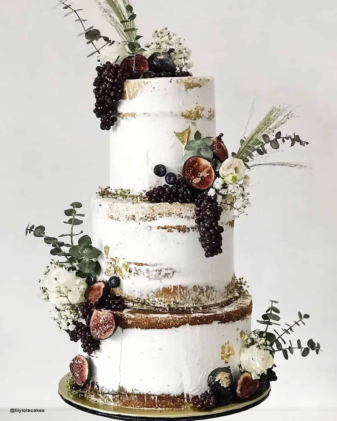 Rustic Fall Wedding Cakes With Fruits