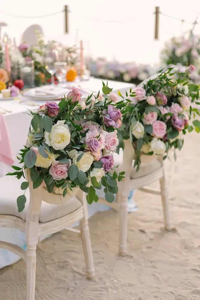 Decor For A Romantic Wedding On The Beach