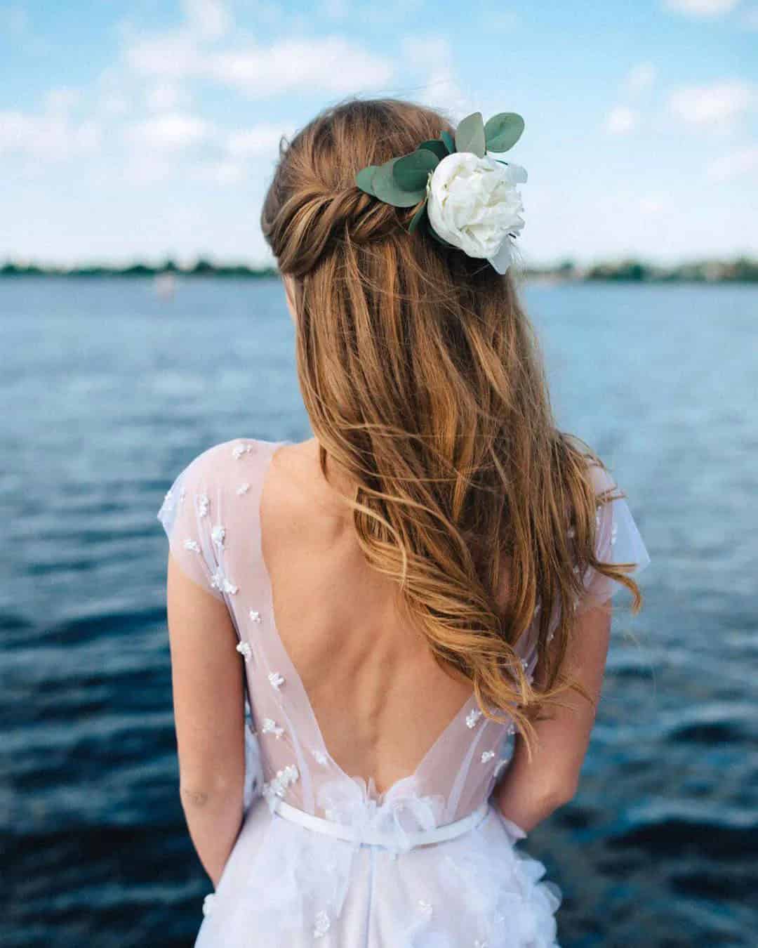 Simple Wedding Hairstyles With Flowers