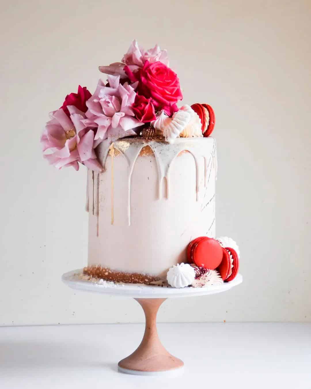 Drip Wedding Cake Trend