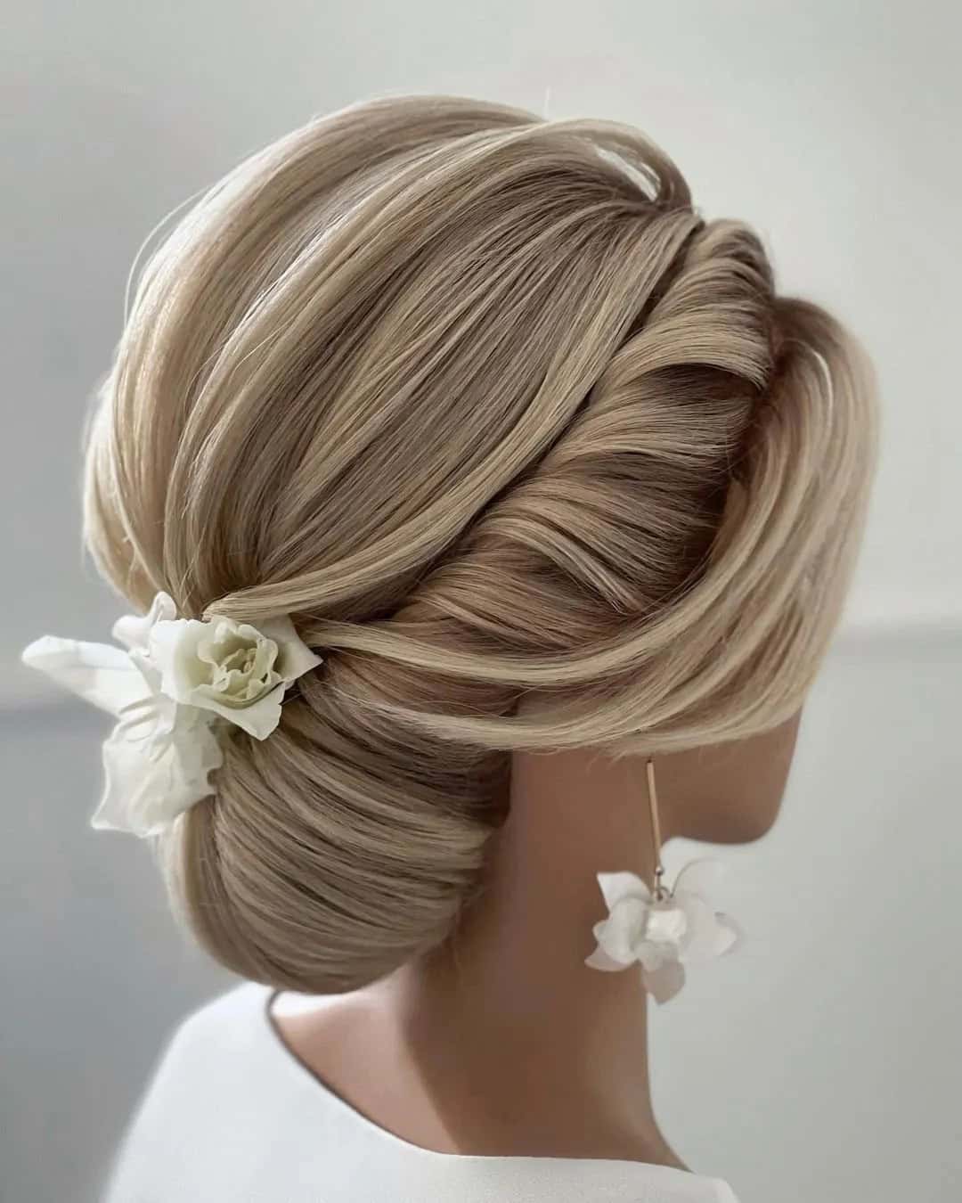 Bridal Hairstyles With Flowers