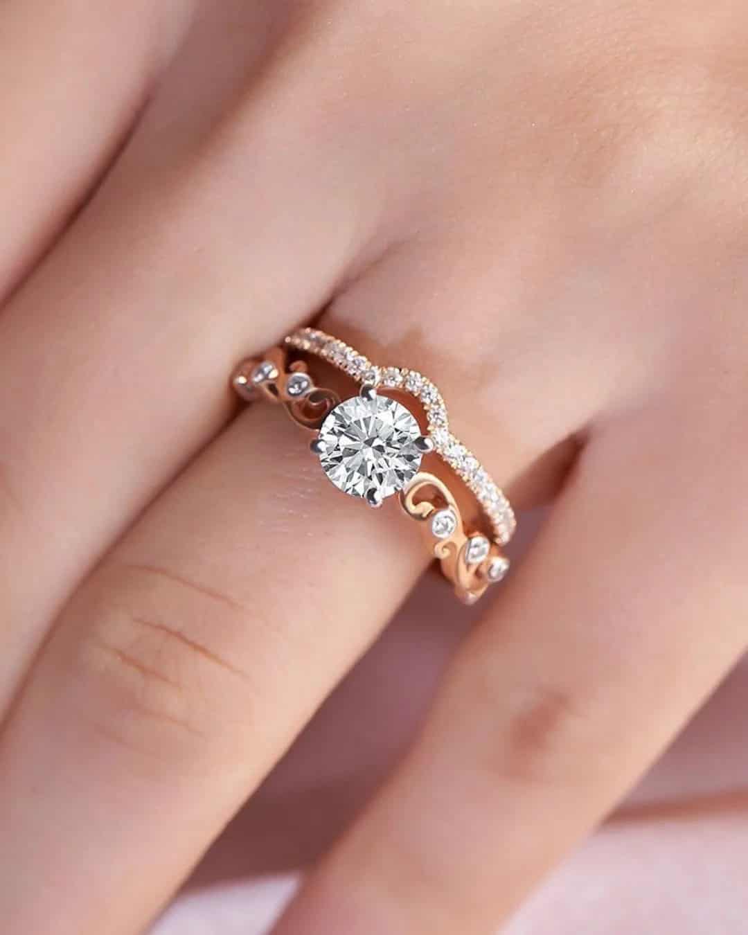 Solitaire Gold Engagement Rings