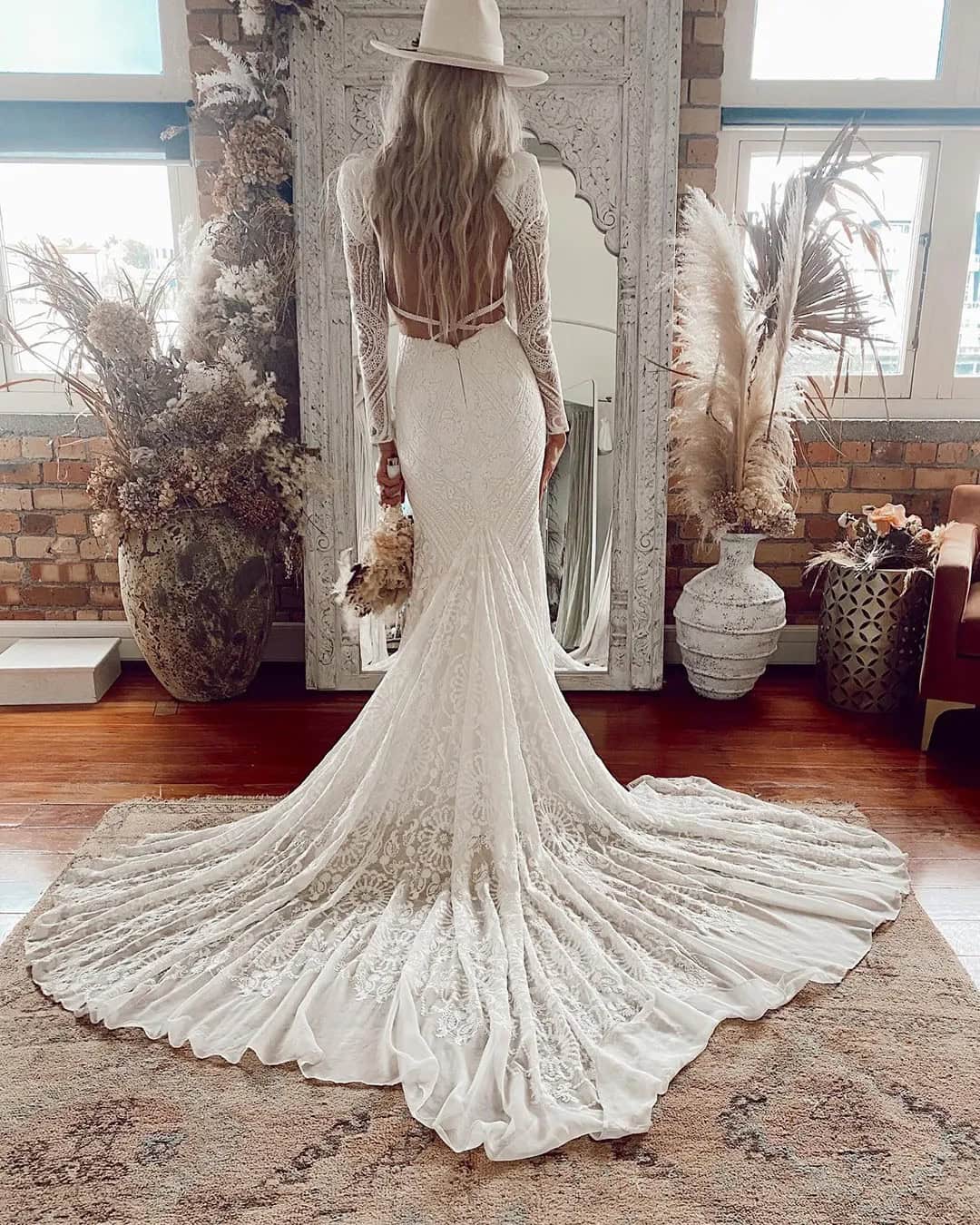 Backless Boho Wedding Dresses