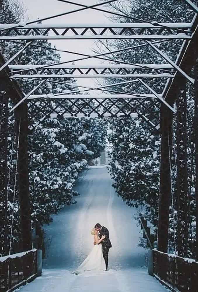 Evening Winter Wedding Photo Ideas