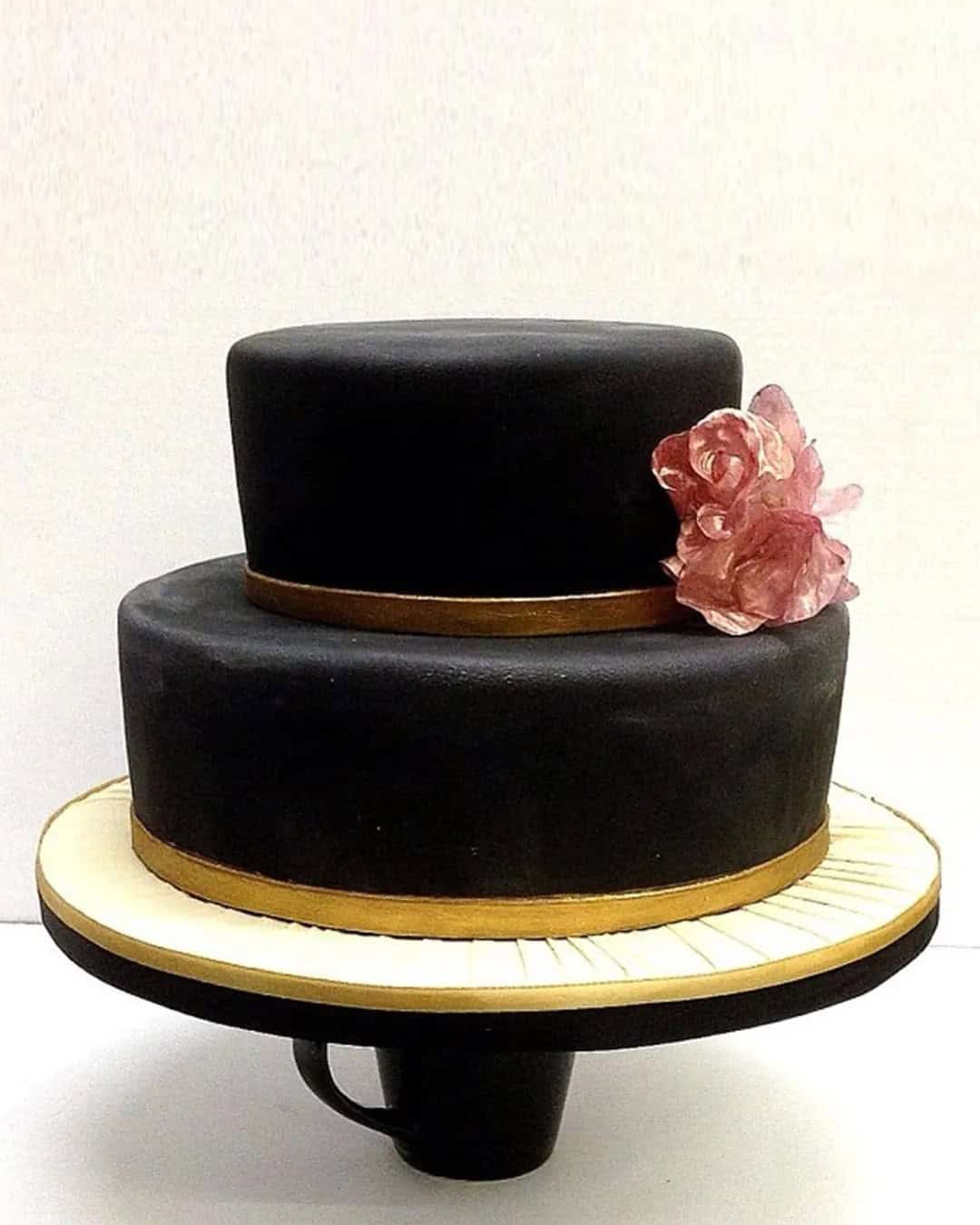 Simple Wedding Cake In Black