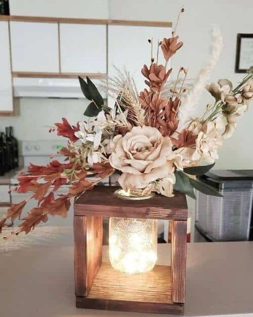 Dusty pink and white centerpieces