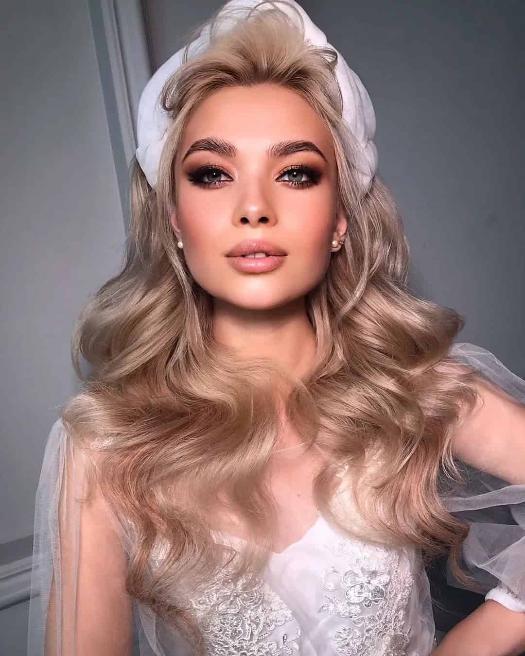 Long Hair Wedding Looks With Headband