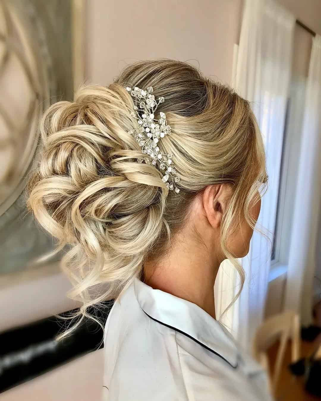 Winter Wedding Hairstyles Medium Hair