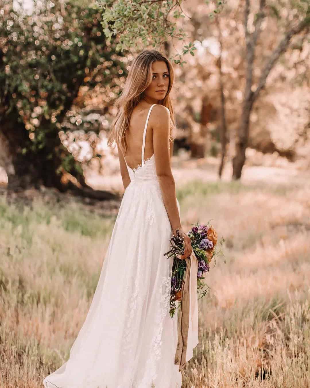 Casual Country Style Wedding Gown Ideas