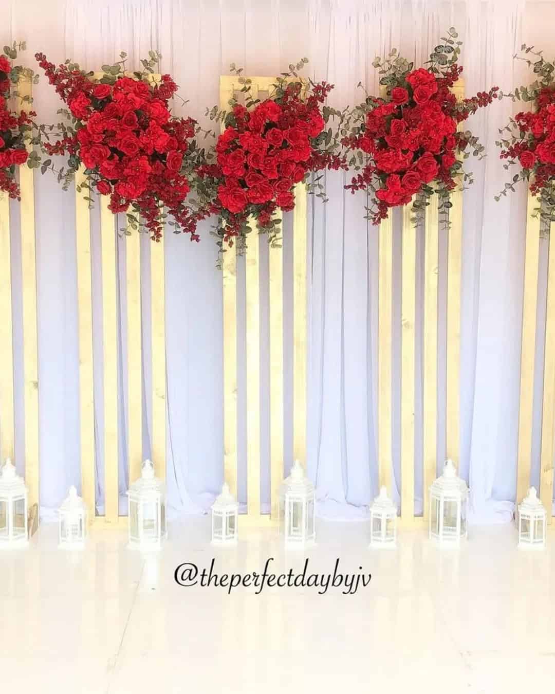 Gold Ideas For Ceremony Decor