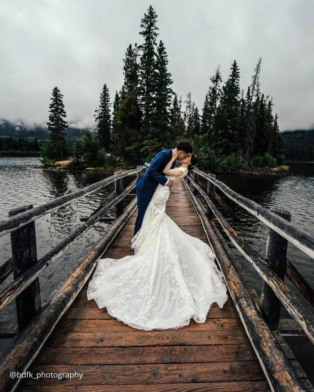 Wedding Outdoor Photos near a Lake