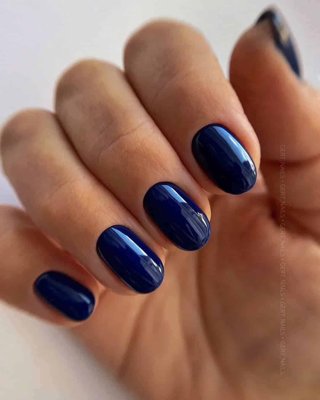 Dark Bridesmaid Nail Ideas