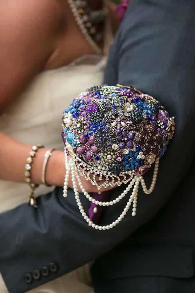 Whole Crystals Brooch Bouquets