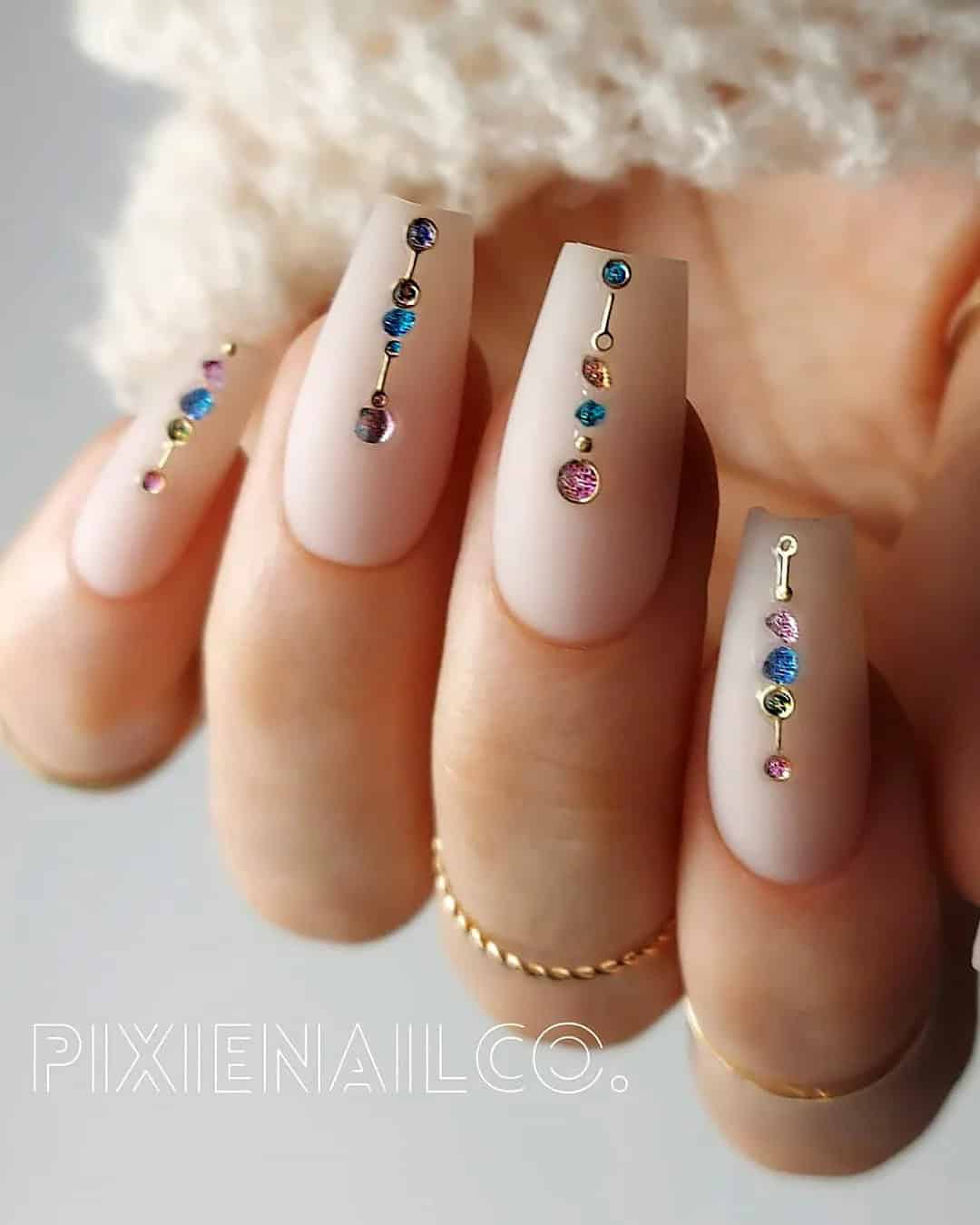 Adding Sparkle and Glamour to Summer Wedding Nails