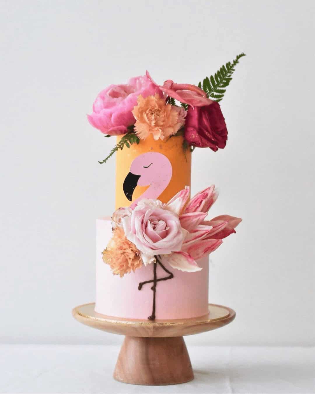 Tropical Wedding Cakes With Flamingo