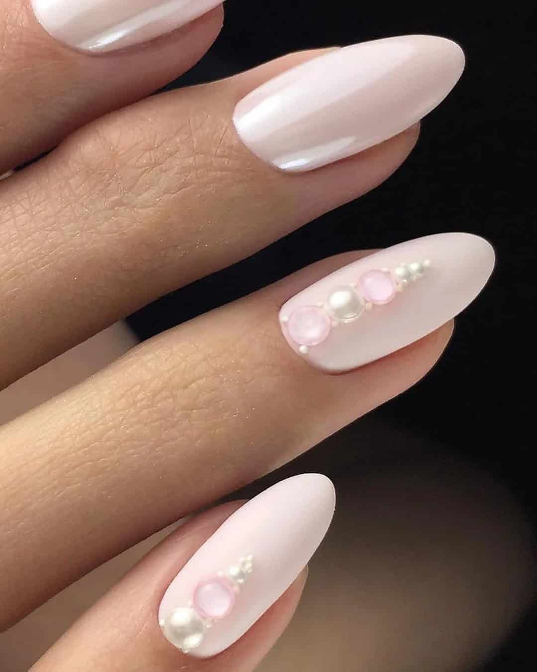 Minimalistic Pinterest Nails