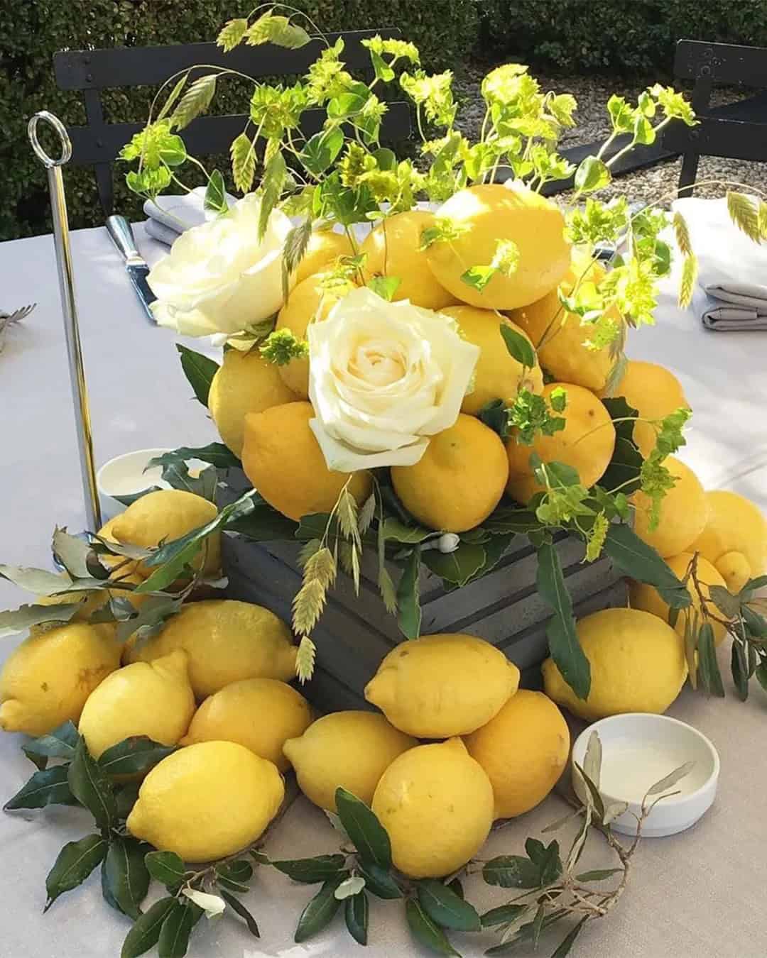 Beautiful Centerpieces For Country Wedding